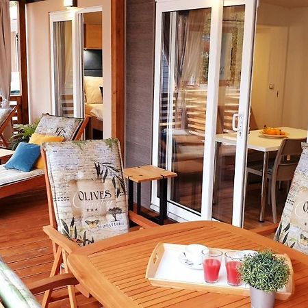 Mobile Home Sweet Summer Биоград на Мору Екстериор снимка