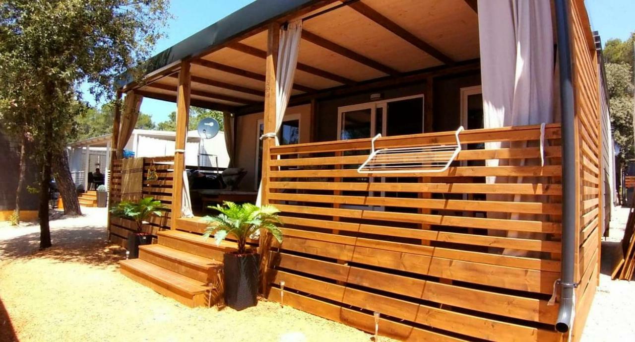 Mobile Home Sweet Summer Биоград на Мору Екстериор снимка